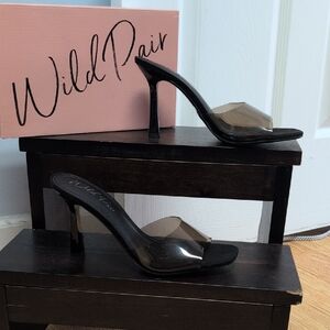 Wild Pair Luuna Smoky Transparent Band Black Stiletto Slide Size 8.5M NEW